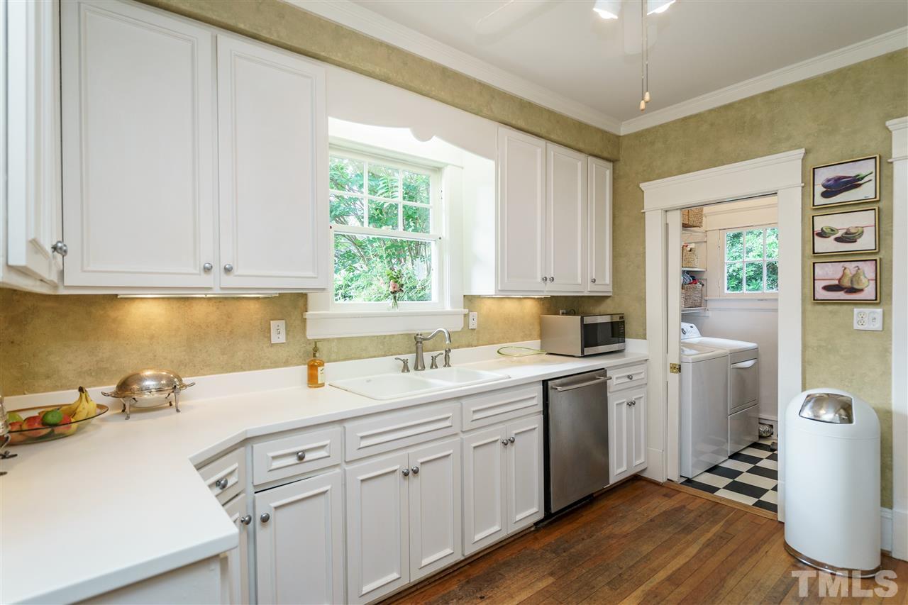 2213 Creston Road Raleigh, NC 27608 - Photo 9 of 24