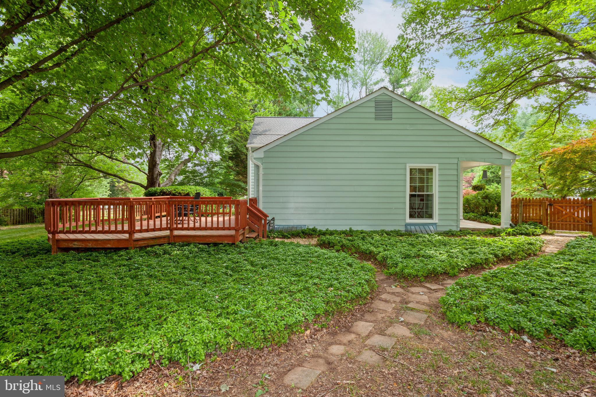 2417 Countryside Drive Silver Spring, MD 20905 - Photo 51 of 54 Side yard