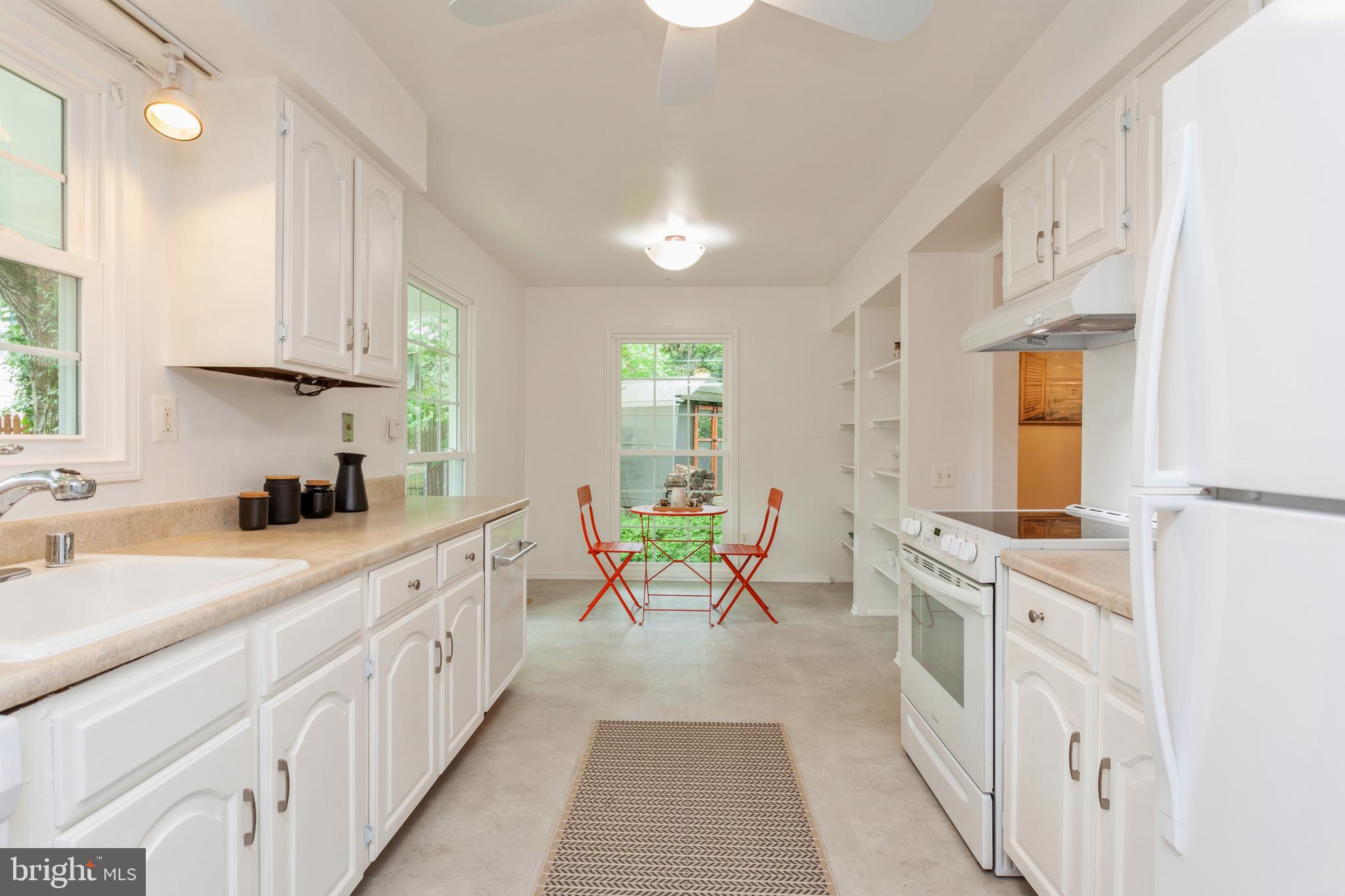 2417 Countryside Drive Silver Spring, MD 20905 - Photo 6 of 54