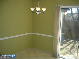 127 Merion Lane Reading, PA 19607 - Photo 4 of 12 Gallery Image 4
