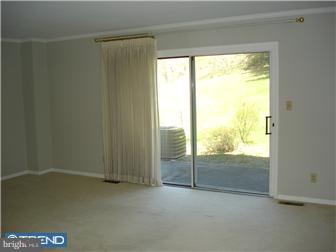 127 Merion Lane Reading, PA 19607 - Photo 6 of 12 Gallery Image 6