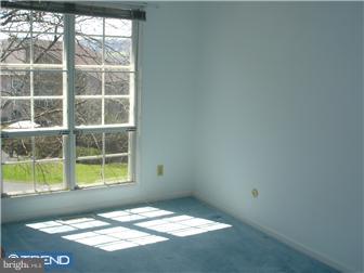 127 Merion Lane Reading, PA 19607 - Photo 9 of 12 Gallery Image 9