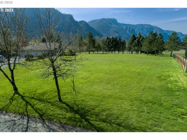 $199,000 | 319 Hamilton, North Bonneville, WA 98639