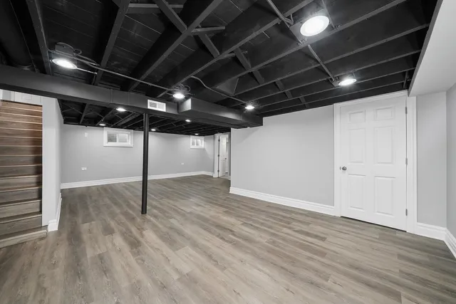 $409,900 | 9624 West Shore Drive, Oak Lawn, IL 60453