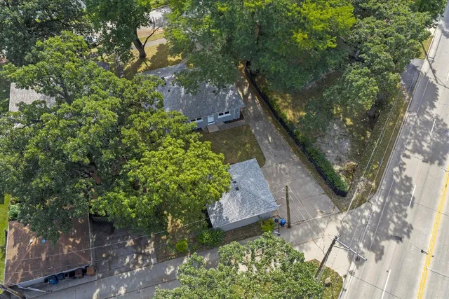 $409,900 | 9624 West Shore Drive, Oak Lawn, IL 60453