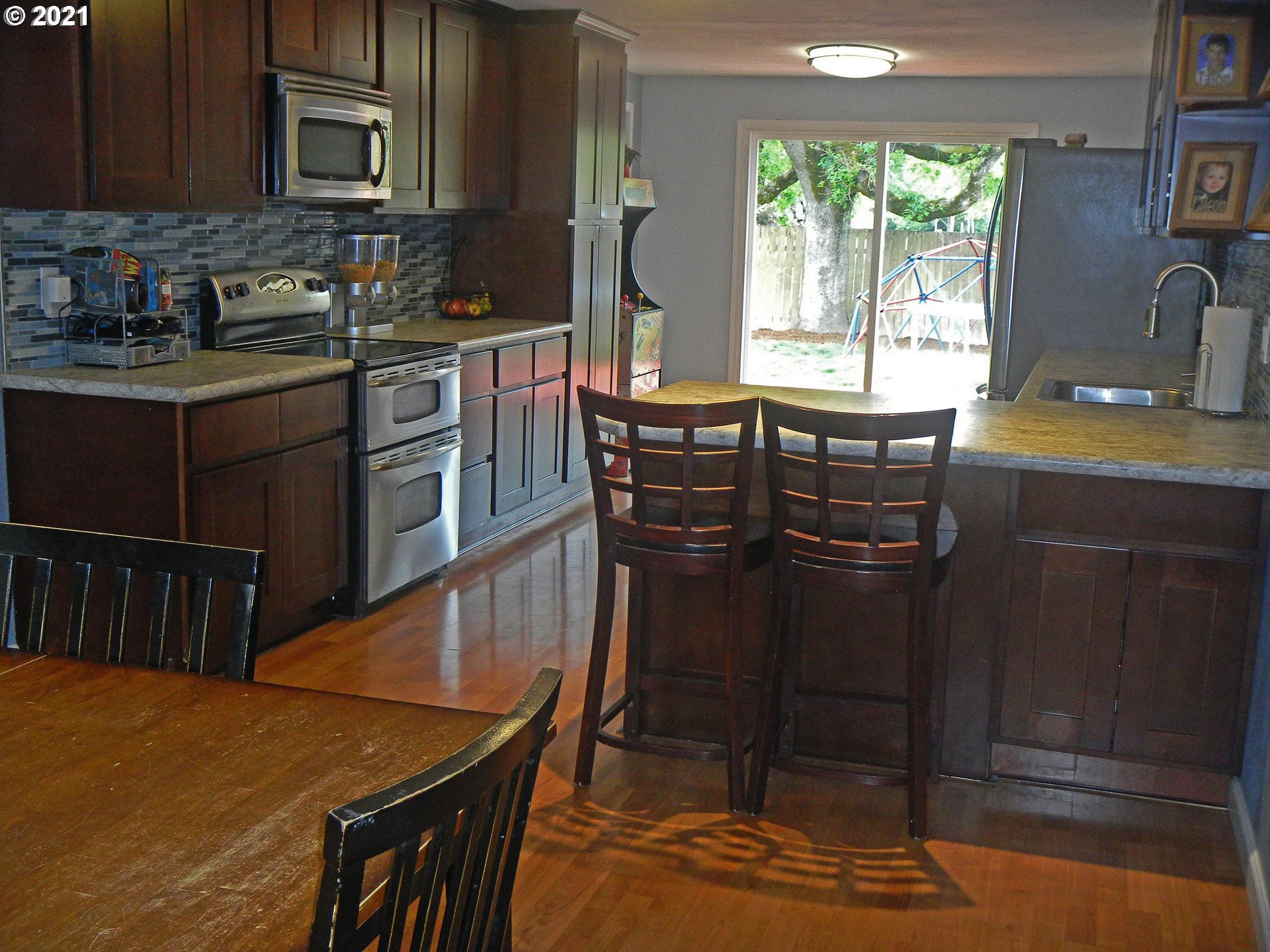 14865 Northwest Ridgetop Court Beaverton, OR 97006 - Photo 9 of 30