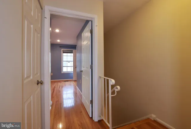 $3,300 | 935 South Rolfe Street, Unit 2, Arlington, VA 22204