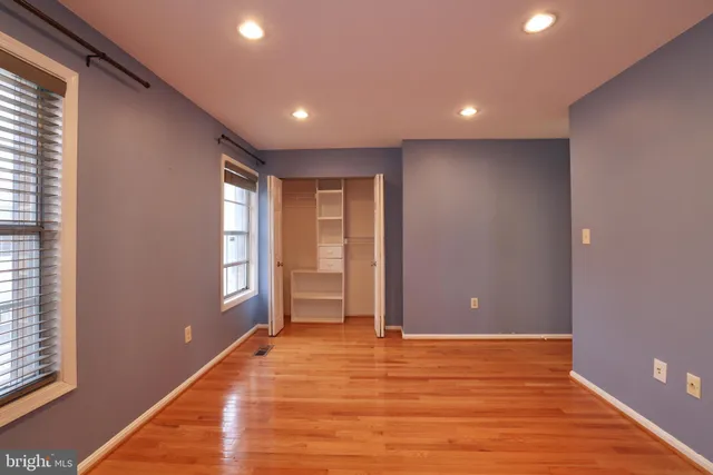 $3,300 | 935 South Rolfe Street, Unit 2, Arlington, VA 22204