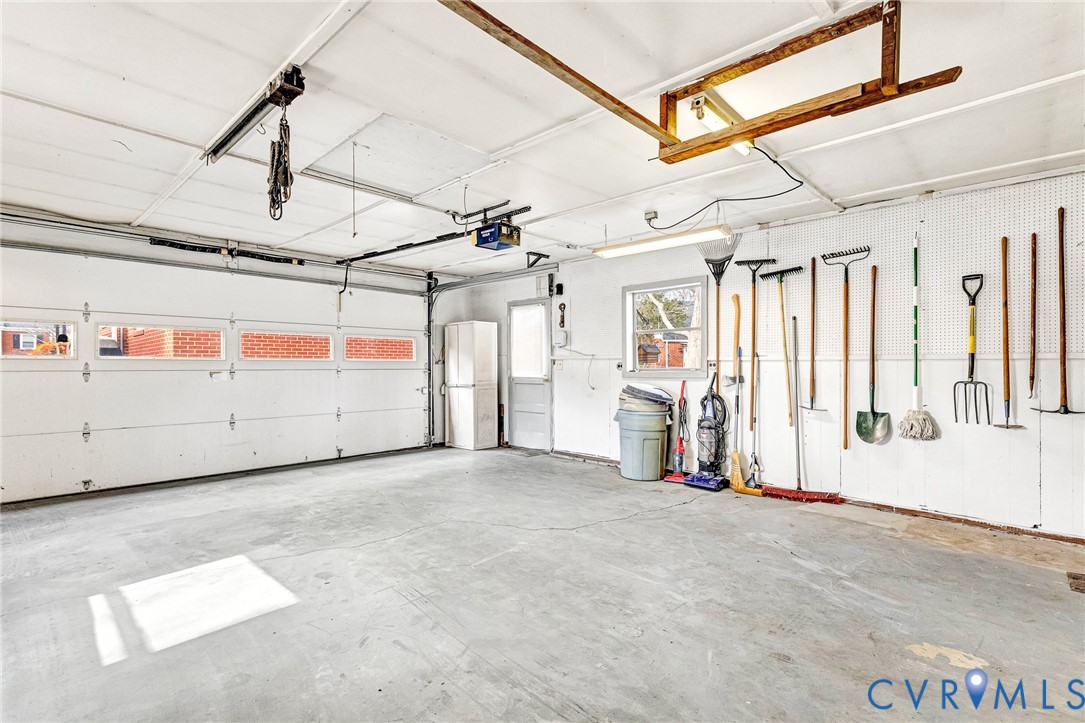 14 Medlock Road Sandston, VA 23150 - Photo 25 of 38