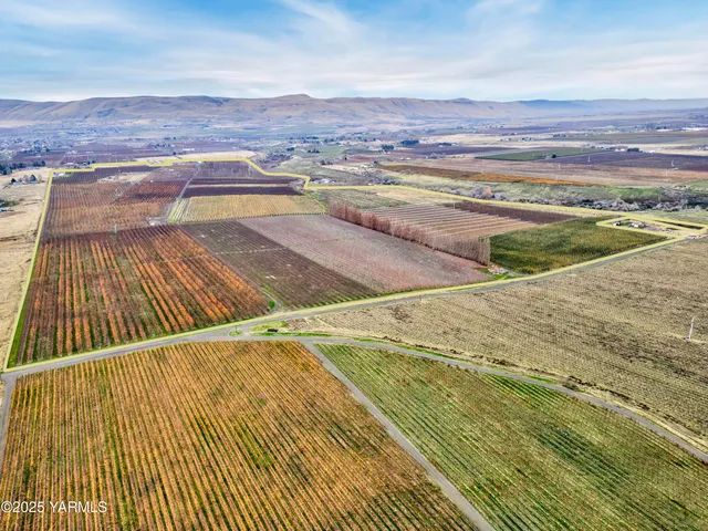 a view of an empty room with a ocean view