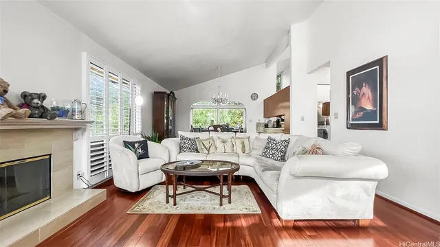 $1,499,000 | 98-1421 Onikiniki Place, Unit 5, Aiea, HI 96701