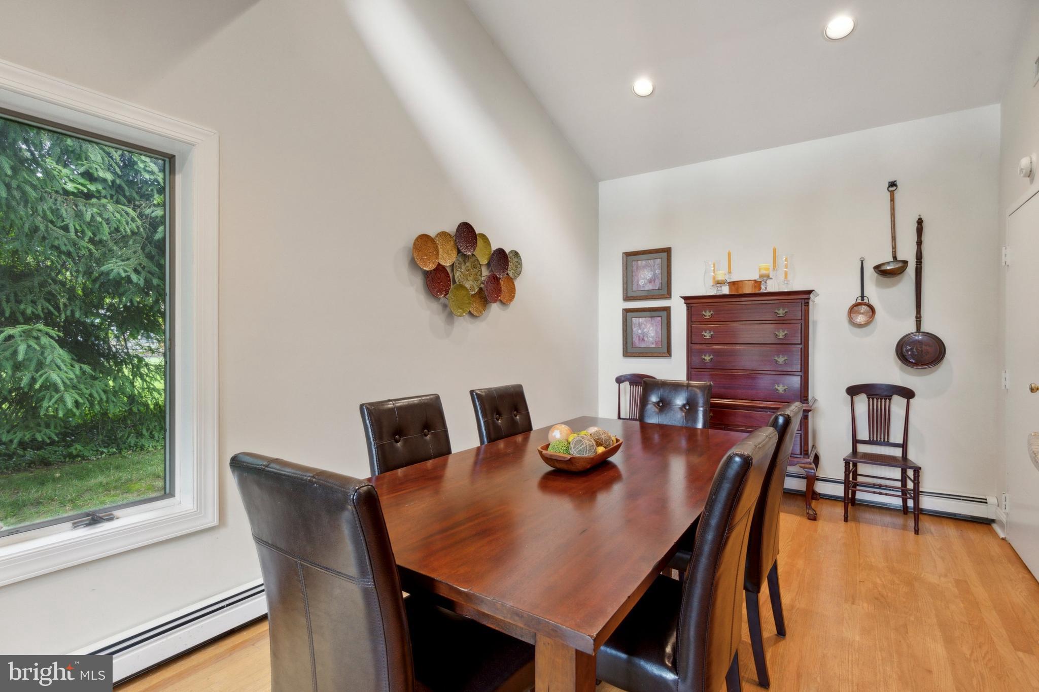 1445 Robinhood Road Jenkintown, PA 19046 - Photo 7 of 23 Large dining area