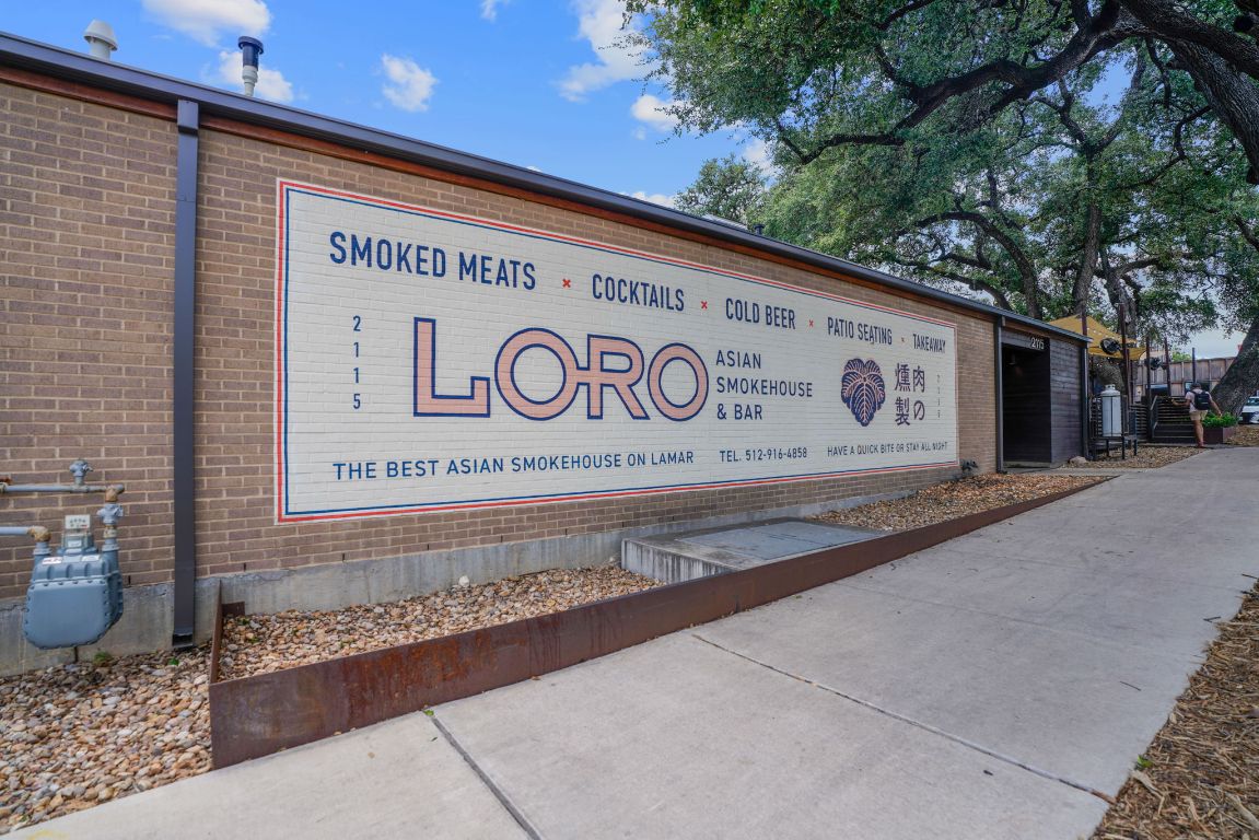 3204 Menchaca Road, Unit 303 Austin, TX 78704 - Photo 25 of 26 a sign that is on the side of a building
