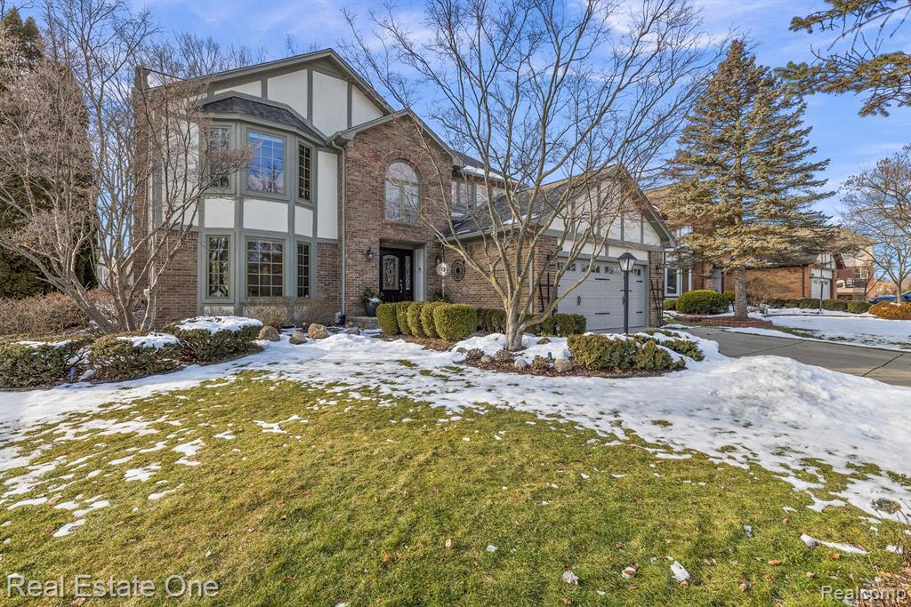 1276 Pembroke Drive Rochester Hills, MI 48307 - Photo 1 of 49