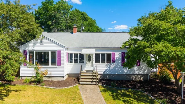 $479,900 | 118 Summit Avenue, West Warwick, RI 02893