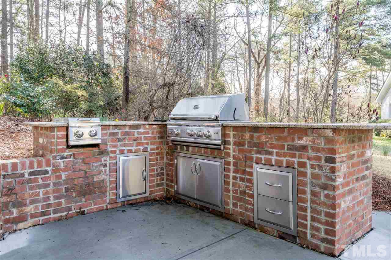 412 Hillcrest Road Apex, NC 27502 - Photo 29 of 30 Gas Grill, Double Burner, storage