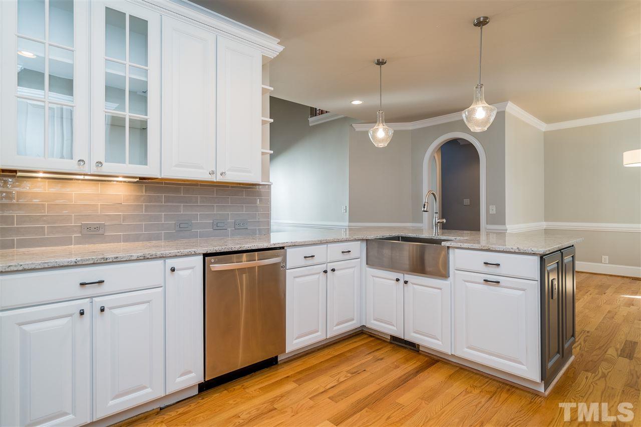 412 Hillcrest Road Apex, NC 27502 - Photo 7 of 30 Gallery Image 7