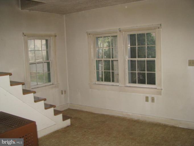 318 Ritenour Street Front Royal, VA 22630 - Photo 5 of 8 Living Room #2