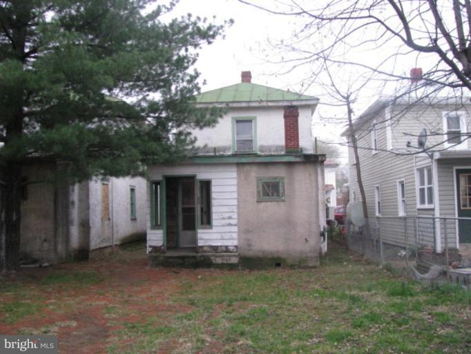 318 Ritenour Street Front Royal, VA 22630 - Photo 7 of 8 Exterior (Rear)