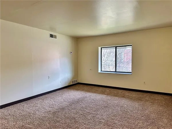 $1,100 | 200 Electric Avenue, Unit A8, East Pittsburgh, PA 15112