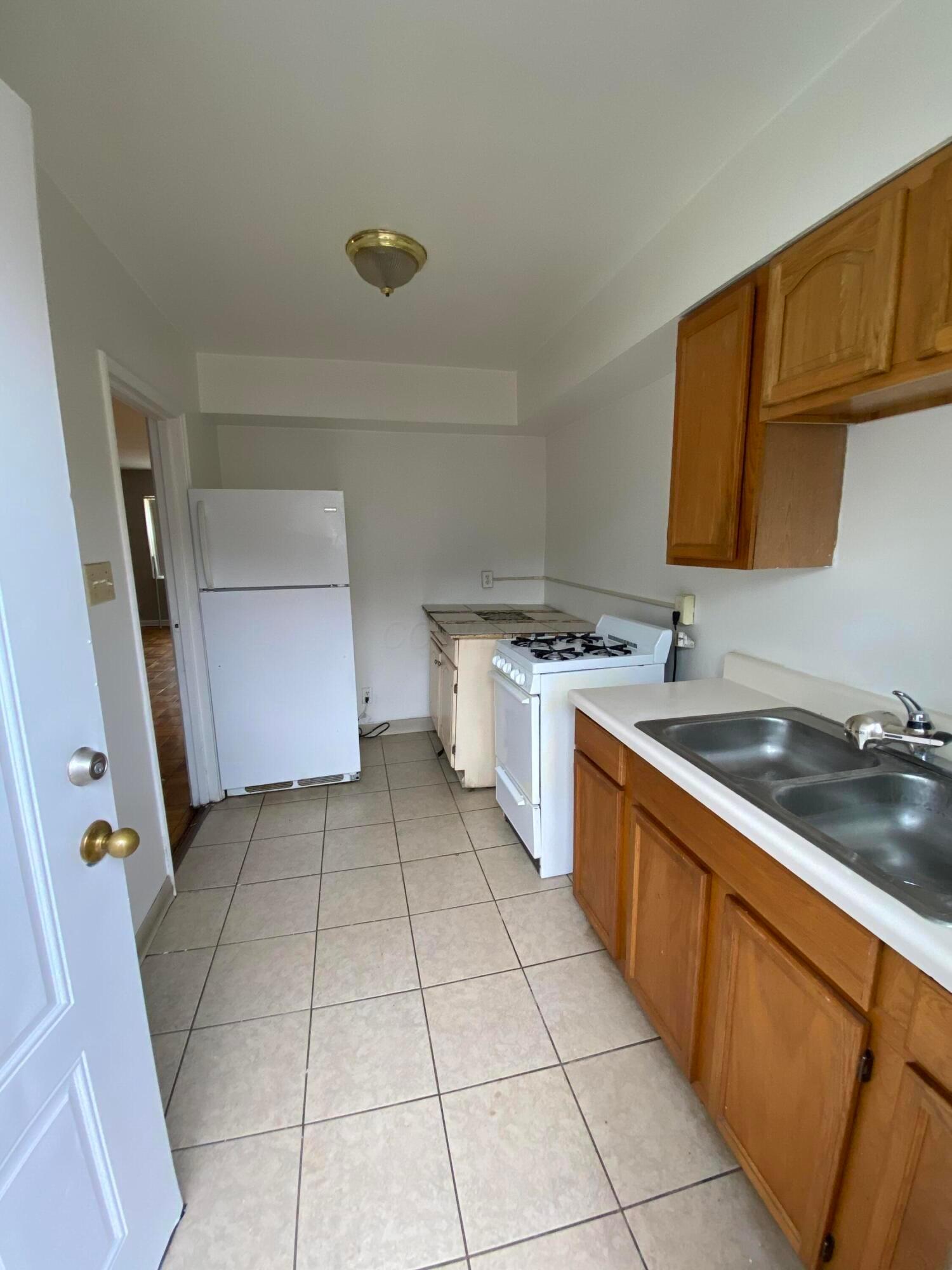 73 North Hampton Road Columbus, OH 43213 - Photo 10 of 35 IMG_0477