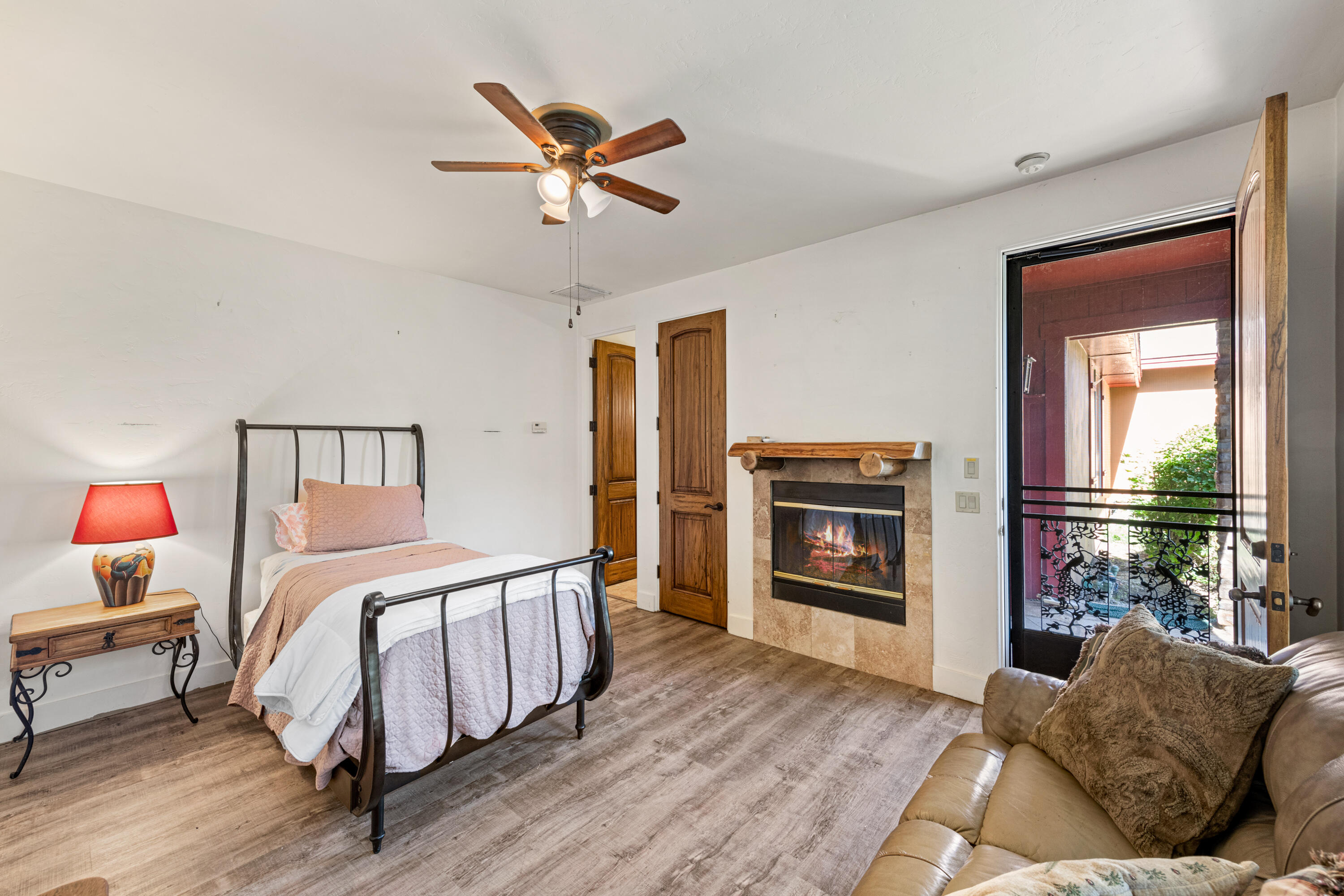 59985 Hop Patch Spring Road Mountain Center, CA 92561 - Photo 32 of 63 a living room with furniture