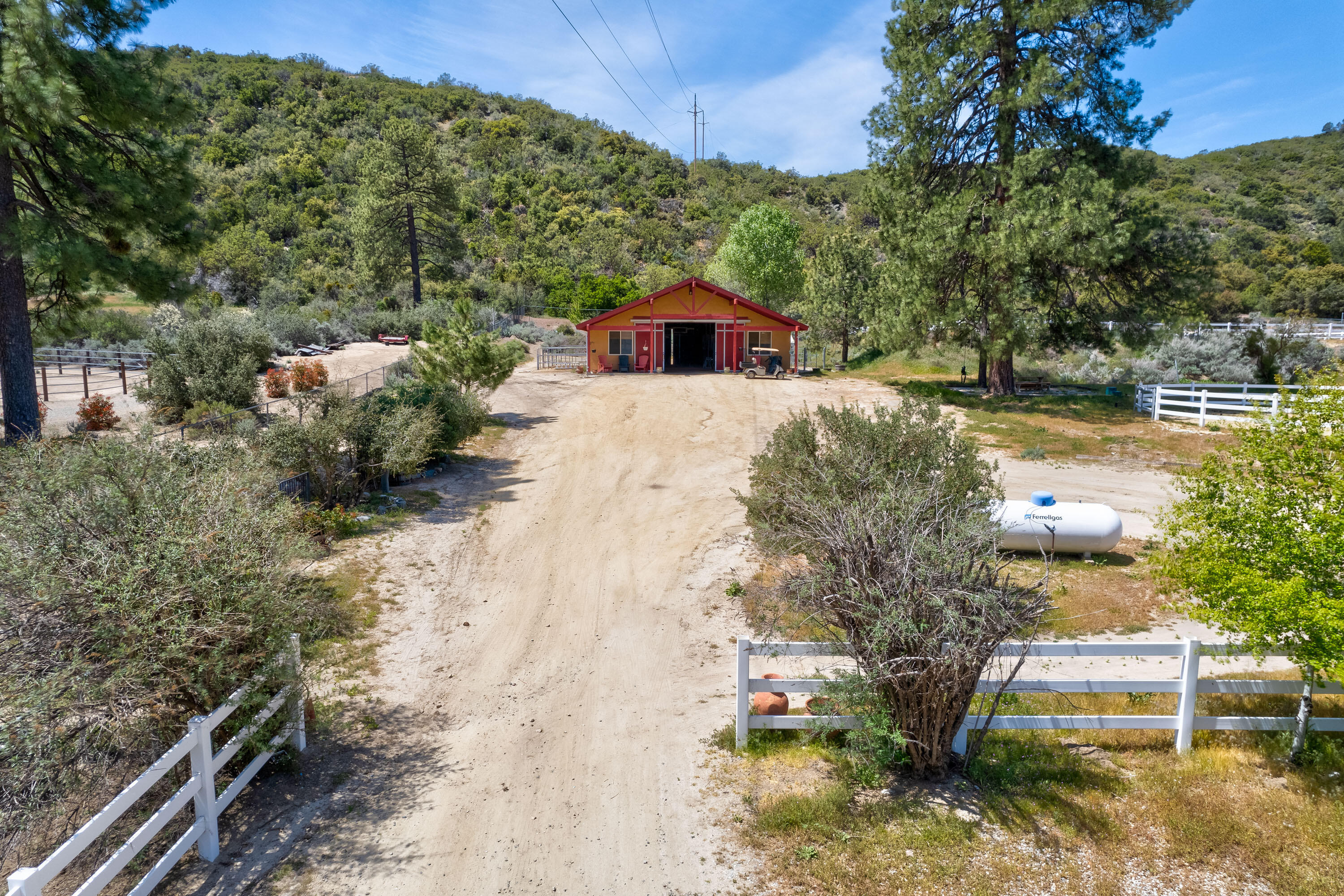 59985 Hop Patch Spring Road Mountain Center, CA 92561 - Photo 47 of 63 Lane To The Barn