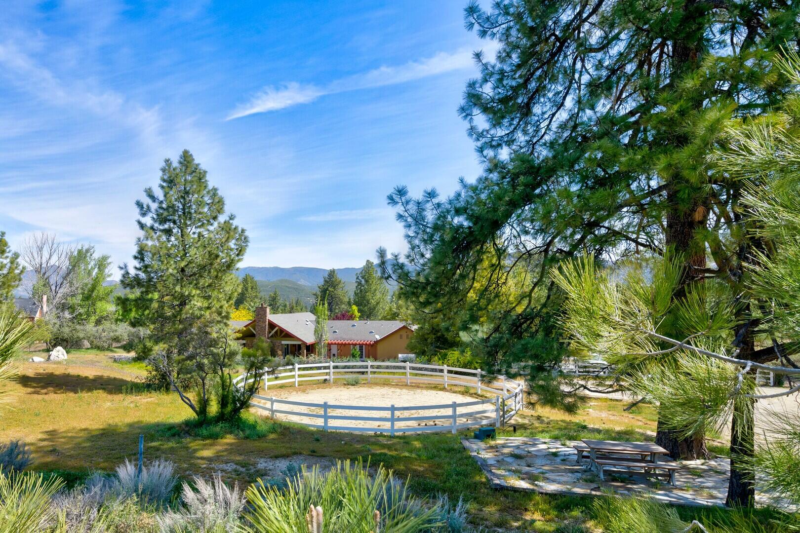 59985 Hop Patch Spring Road Mountain Center, CA 92561 - Photo 61 of 63 Round Pen + Patio w/Picnic Table