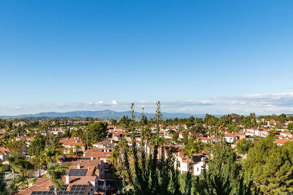 1244 Via Candelas Oceanside, CA 92056 - Photo 11 of 60