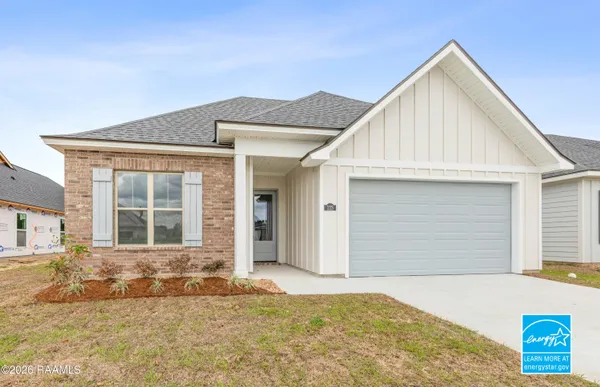 $282,500 | 123 Crooked Pine, Scott, LA 70583