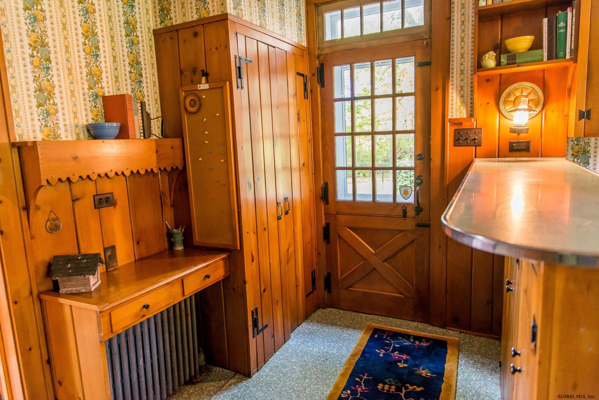 972 Charlton Road Schenectady, NY 12302 - Photo 17 of 71 Dutch Door to Patio