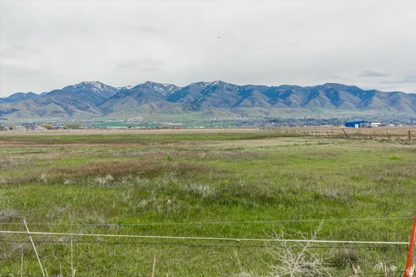 $650,000 | 1001 West 4200th Street North, Smithfield, UT 84335