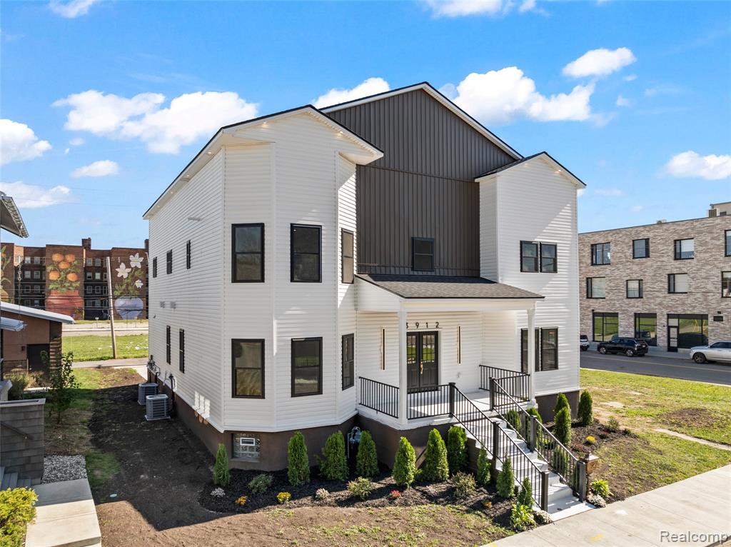3912 4th Street Detroit, MI 48201 - Photo 4 of 79