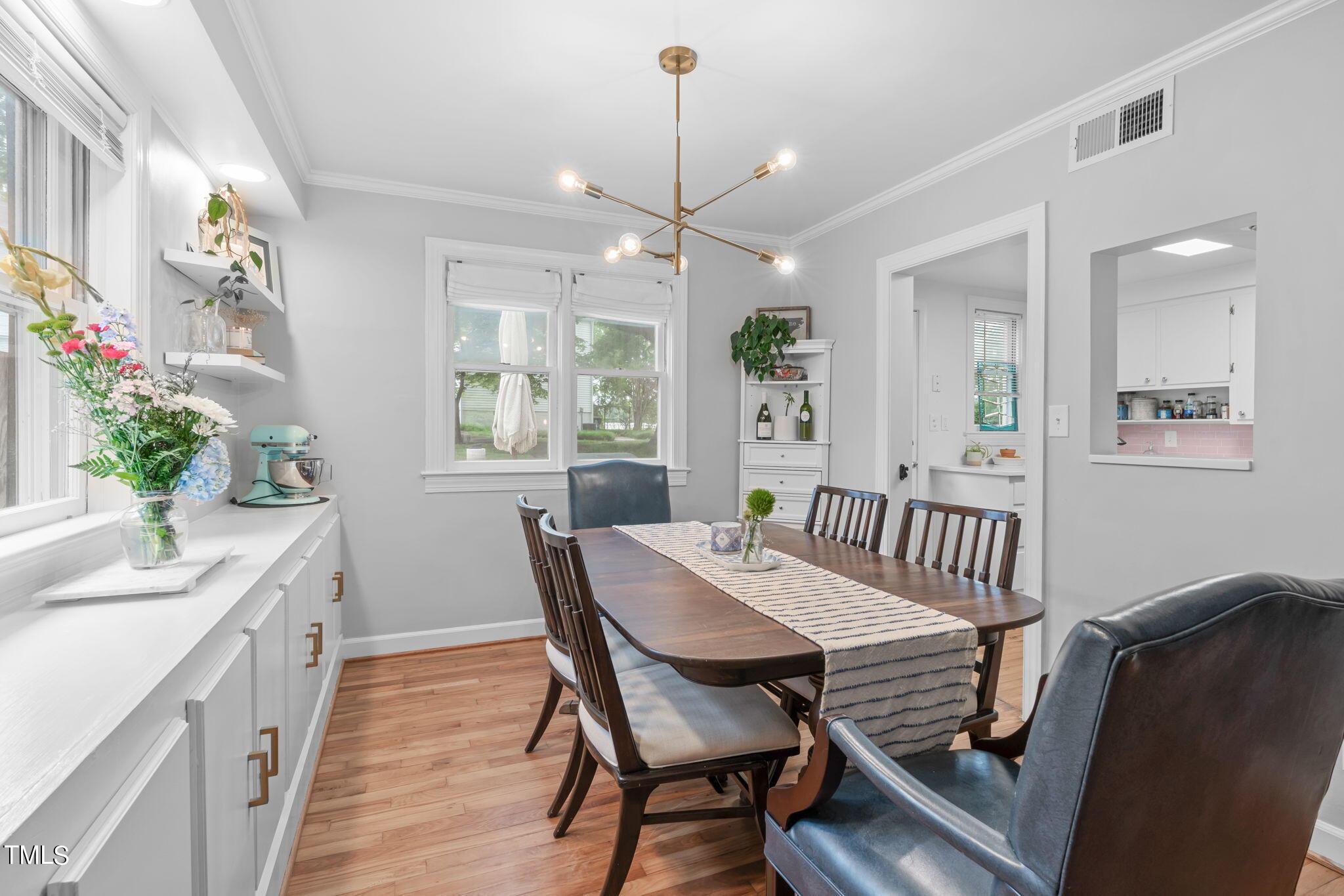 1654 Sutton Drive Raleigh, NC 27605 - Photo 10 of 27 A-9