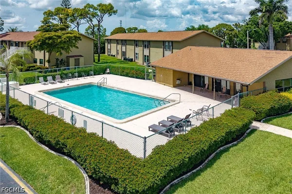 $1,189 | 4777 Orange Grove Boulevard, Unit 6, North Fort Myers, FL 33903
