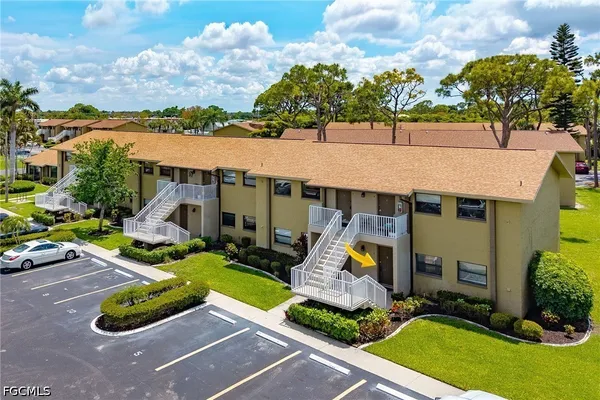 $1,189 | 4777 Orange Grove Boulevard, Unit 6, North Fort Myers, FL 33903