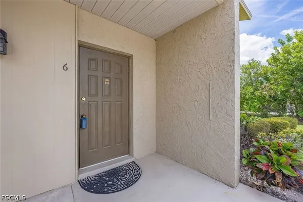 $1,189 | 4777 Orange Grove Boulevard, Unit 6, North Fort Myers, FL 33903