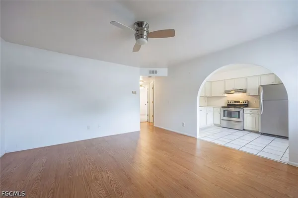 $1,189 | 4777 Orange Grove Boulevard, Unit 6, North Fort Myers, FL 33903