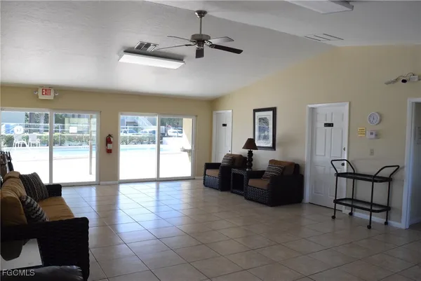 $1,195 | 4777 Orange Grove Boulevard, Unit 6, North Fort Myers, FL 33903