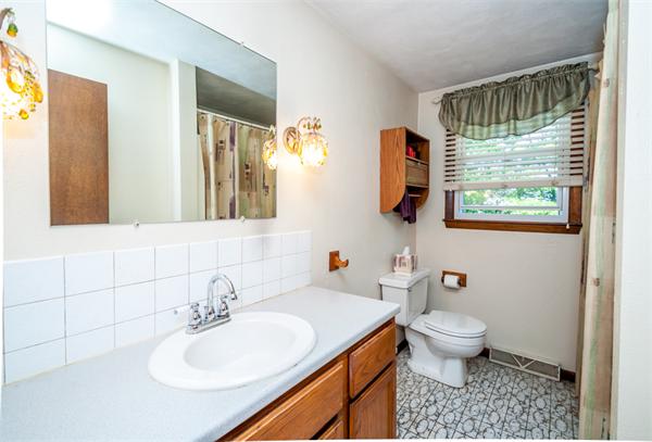 6 Bear Hill Road Billerica, MA 01821 - Photo 12 of 25 Gallery Image 12