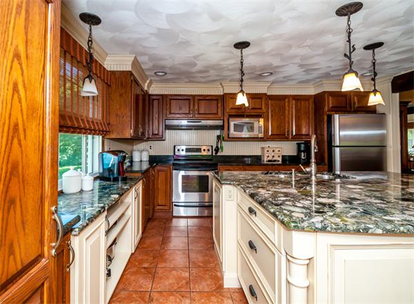 6 Bear Hill Road Billerica, MA 01821 - Photo 6 of 25 Gallery Image 6