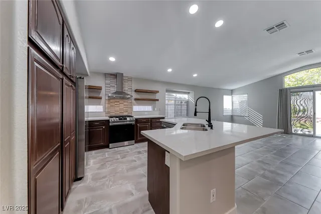 $2,600 | 2401 Flower Spring Street, Las Vegas, NV 89134