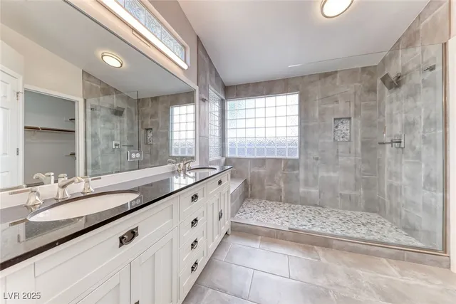 $2,600 | 2401 Flower Spring Street, Las Vegas, NV 89134