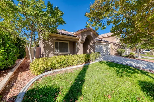 $2,600 | 2401 Flower Spring Street, Las Vegas, NV 89134