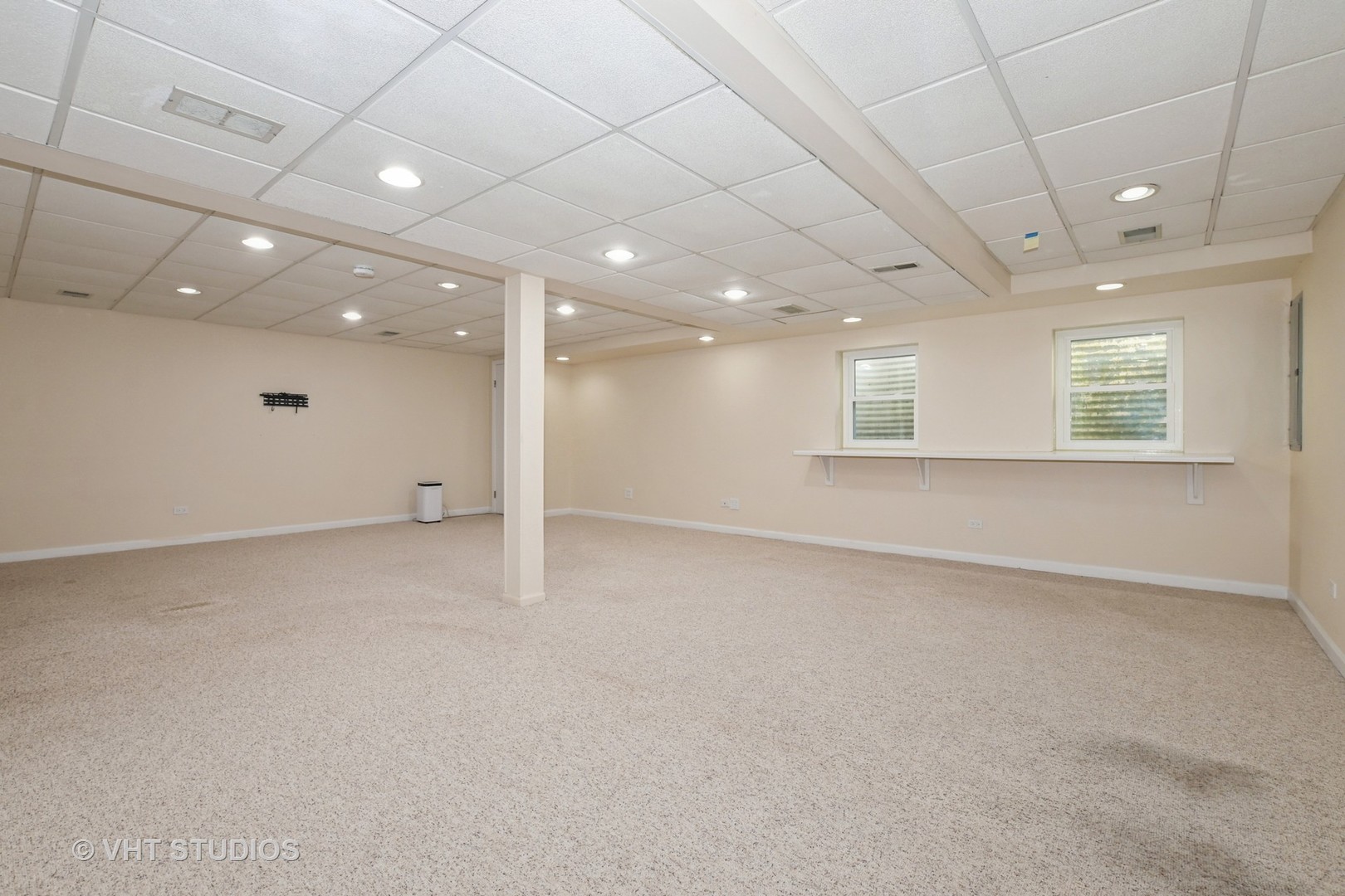 14740 Pine Tree Road Orland Park, IL 60462 - Photo 14 of 25 a view of an empty room with a window