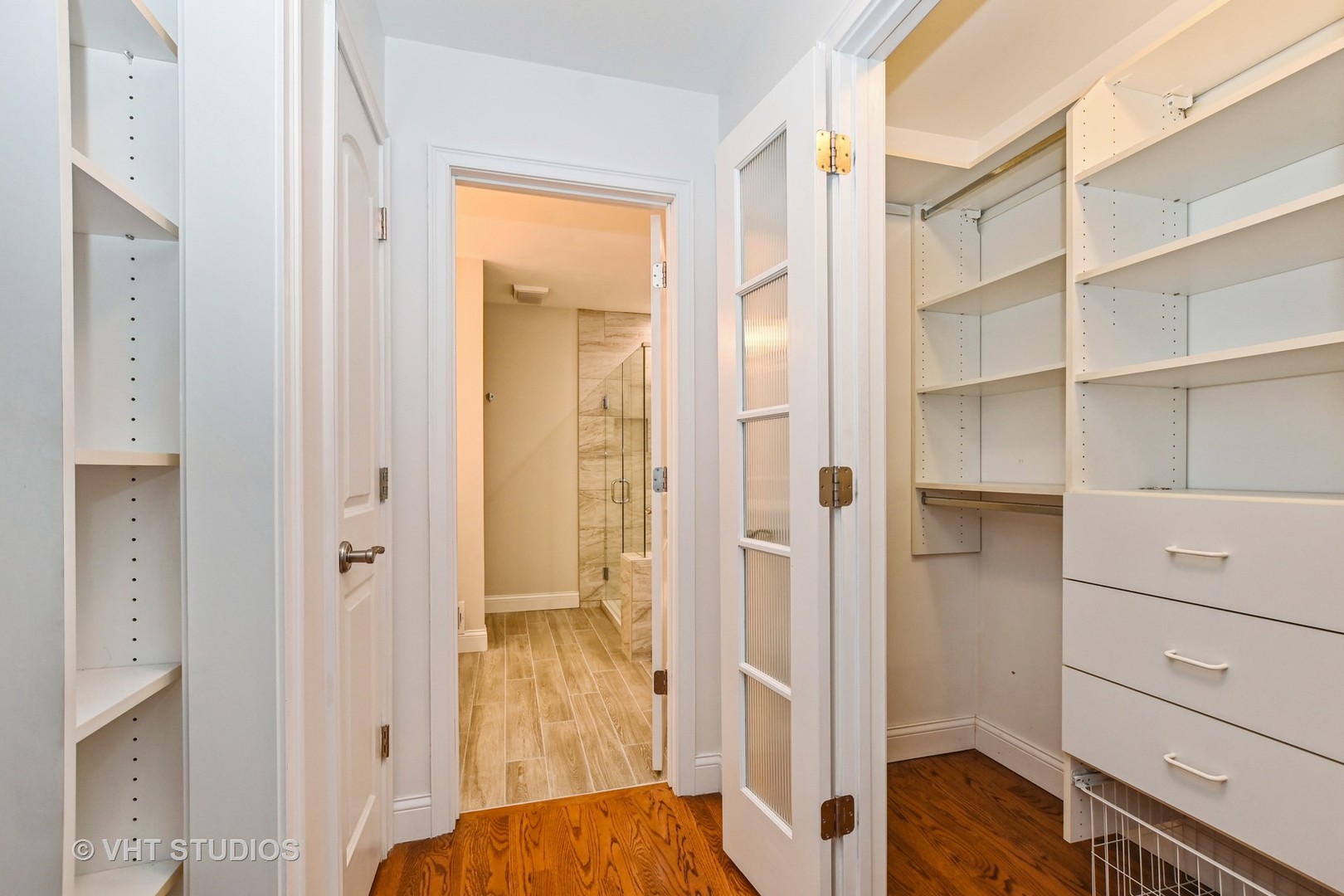14740 Pine Tree Road Orland Park, IL 60462 - Photo 10 of 25 a view of closet area
