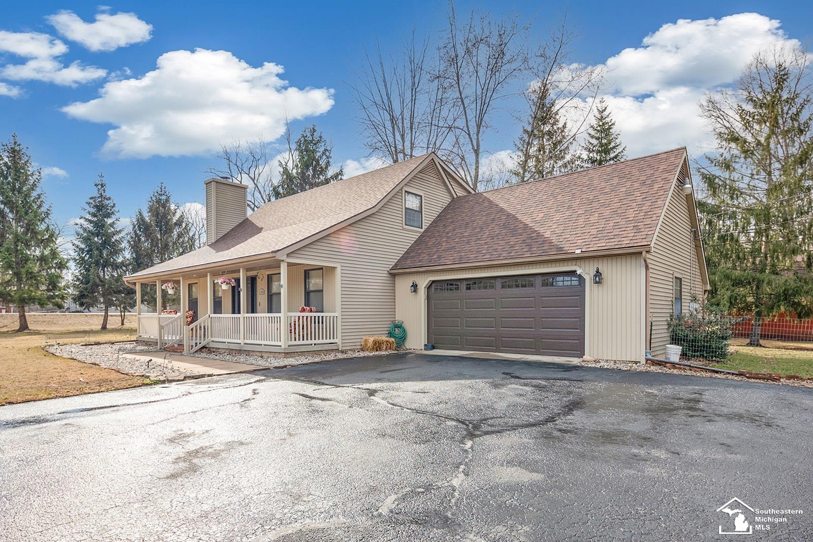 10699 Douglas Road Temperance, MI 48182 - Photo 3 of 36