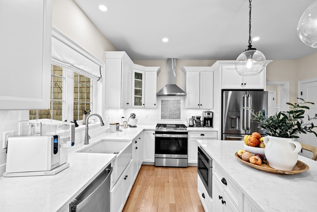 27 Farm Road Plymouth, MA 02360 - Photo 8 of 37 Gallery Image 8
