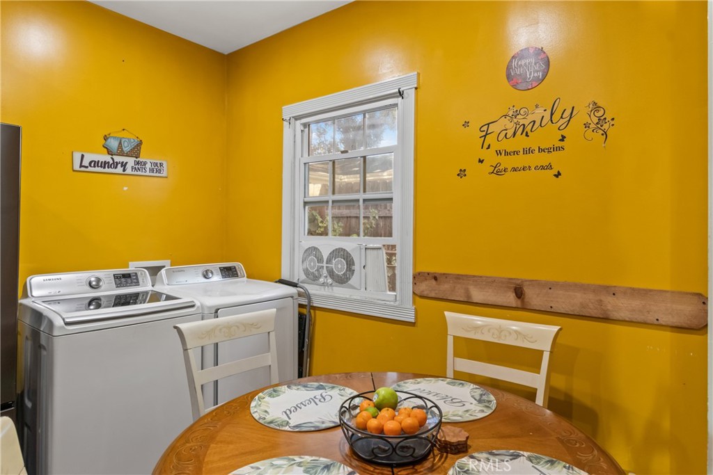 63 Yale Street Pasadena, CA 91103 - Photo 14 of 50 a bathroom with a sink and a mirror