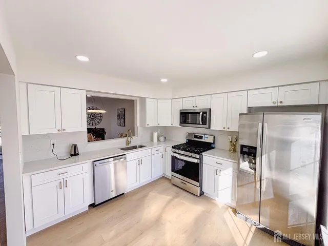 $449,000 | 386 Inwood Court, Unit 386, Somerset, NJ 08873